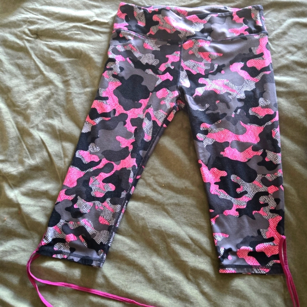 Nike DriFit women's cropped leggings,  camo pink, gray and black. Good condition